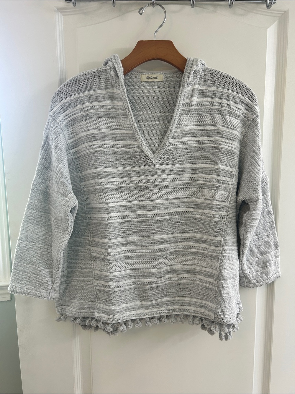 Madewell Light Gray Striped V-Neck Tassel Cotton Pullover - XS